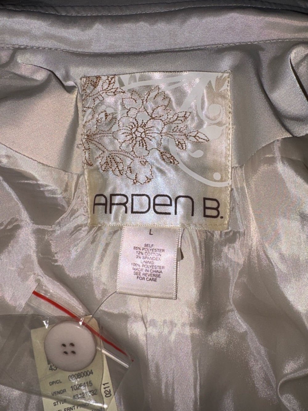 NWT Arden B. Satin Ivory Jacket Lining with Floral Label - Picture 6 of 6